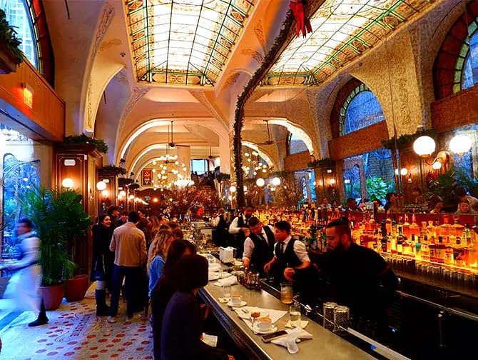 Restaurantes y bares románticos en Nueva York - La Grande Boucherie